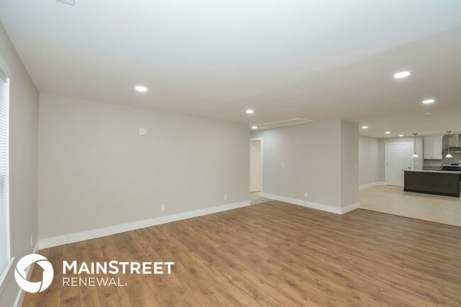 Photo - 115 Green Meadow Dr