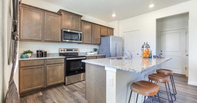 Building Photo - Cottonwood Hollow Rental