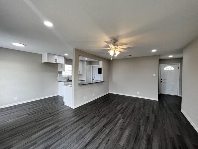 Photo - 1807 Arkansas St