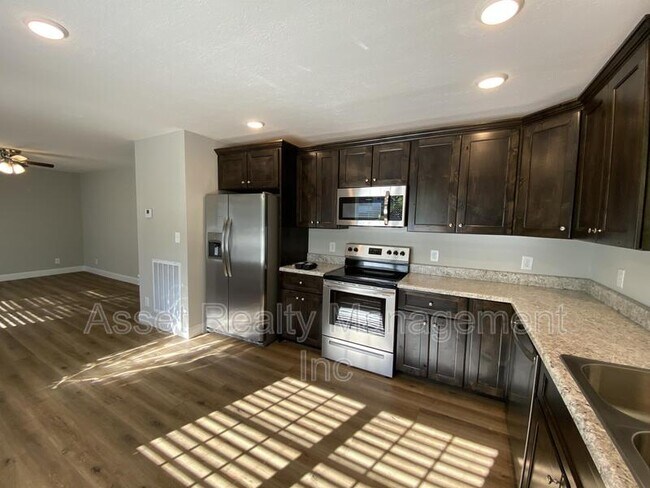 Photo - 252-254 Highland Ave