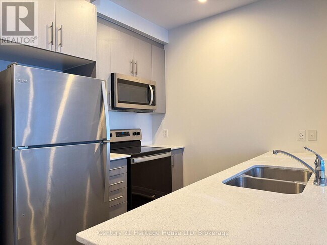 Photo - 16 Concord Pl Unité 401