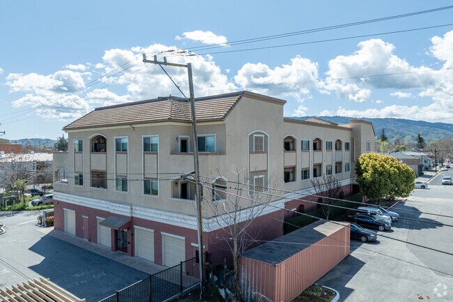 Fotografía del edificio - AJ Monterey St