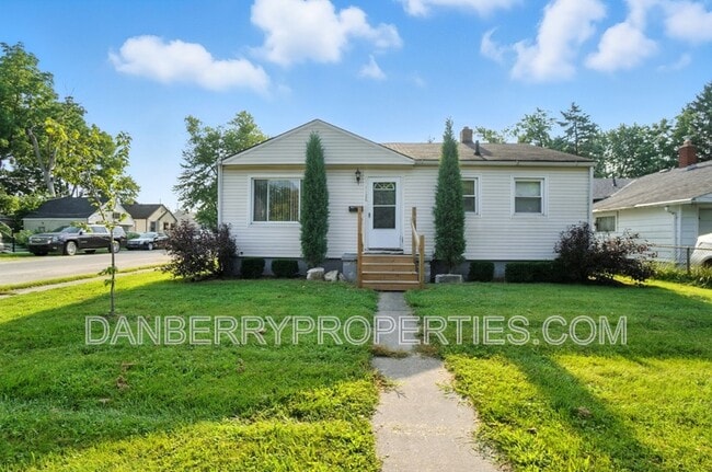 Building Photo - 1126 Searles Rd