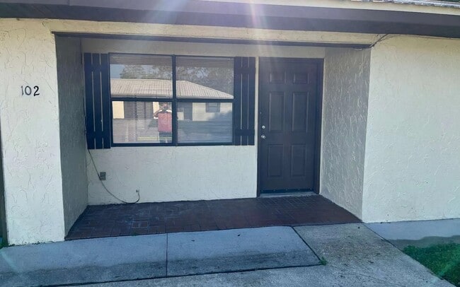 Building Photo - 3796 NW Archer St Unit 102