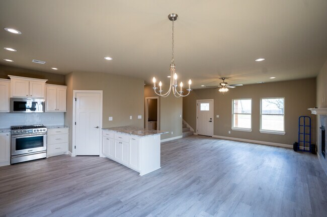 Photo - 514 Oak Ridge Dr