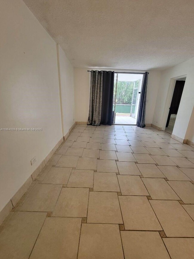 Building Photo - 3660 NE 166th St Unit 105 Rental