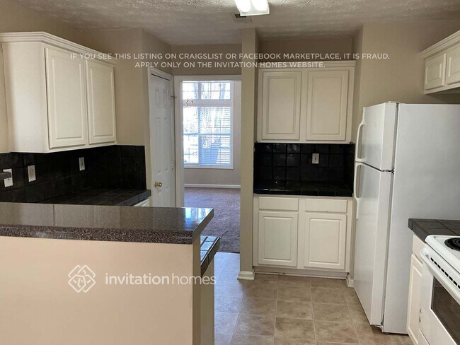 Photo - 219 Lakeview Pl