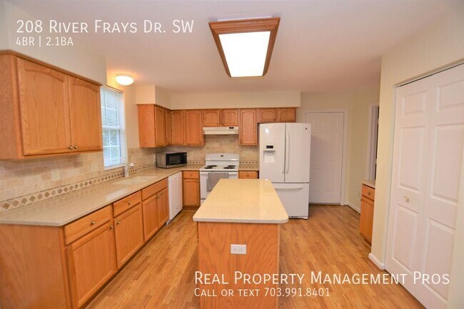 Photo - 208 River Frays Dr SW