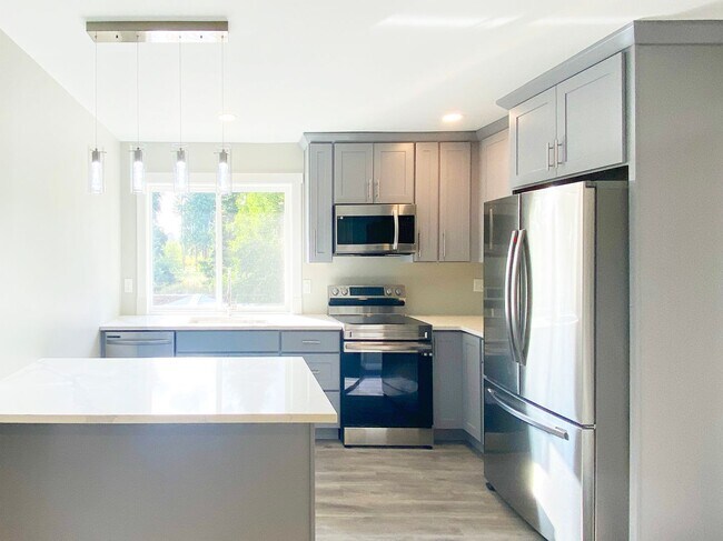 Photo - Hwy20 2124 A&B Unit Hwy20 2124B