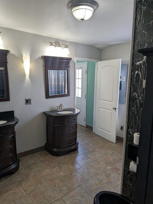 Photo - FURNISHED HOME IN POPLAR JOHNSON CITY