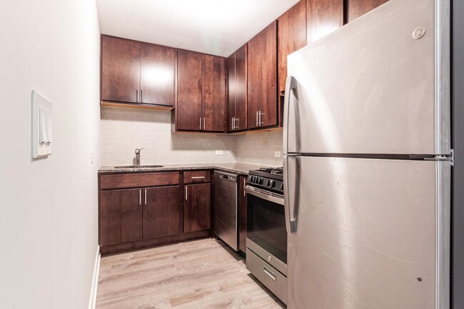 Photo - 530 W Surf St Unit 219