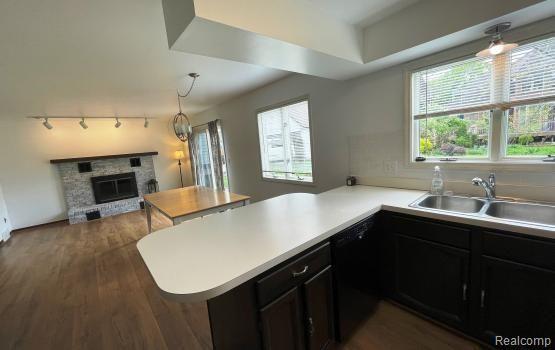 Photo - 2145 Lakeshire Dr