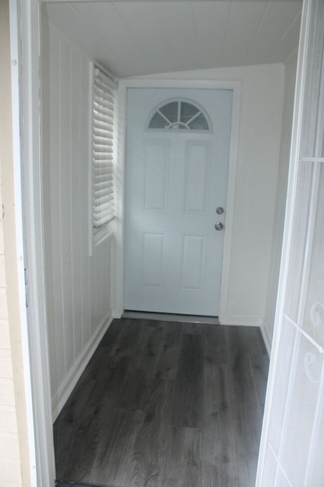 Photo - 2 Bedroom, 1 Bathroom Single Story House in Antioch with Garage and Side Yard Access