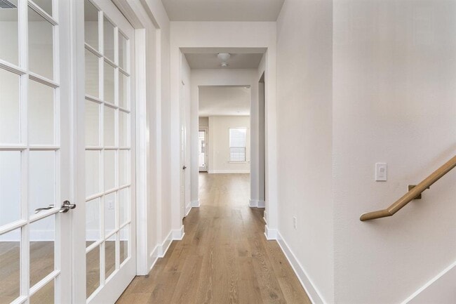 Photo - 2401 McBee St