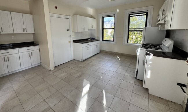 Photo - 63 Brighton Ave Unit 6