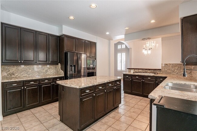 Photo - 2384 Denair Way