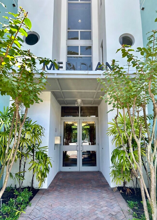 Photo - 335 SE 6th Ave Unidad 210