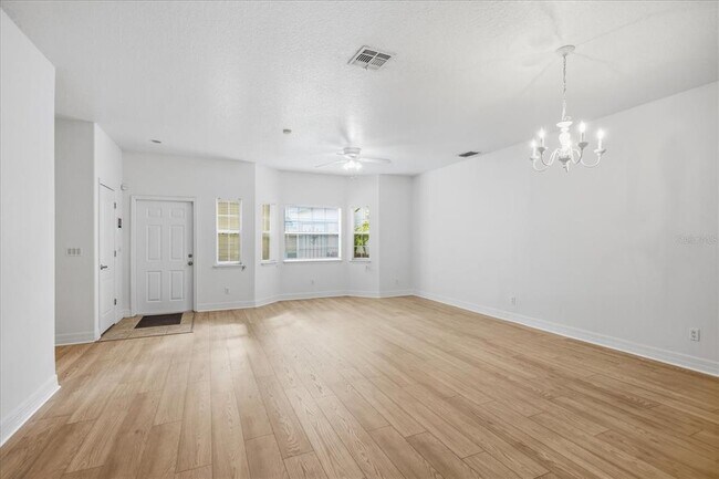 Photo - 17239 Chateau Pine Way