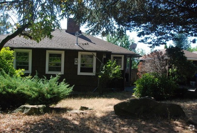 Building Photo - SEATTLE 4-Bedroom Home for RENT, Great Lay...