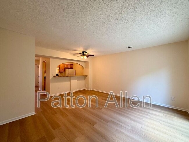 4 Dawnwood Cir