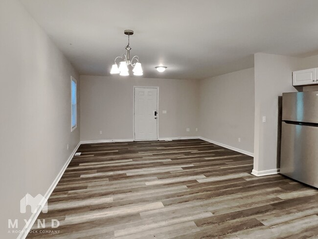 Photo - 729 Chandler Ave