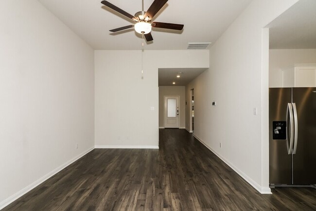 Photo - 420 Polly Grv Dr