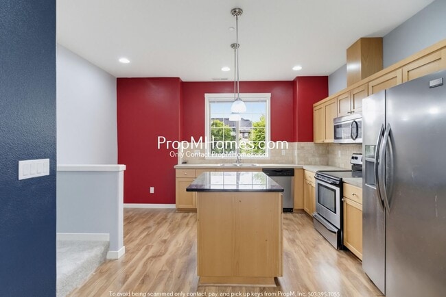 Photo - 28487 SW Villebois Dr N