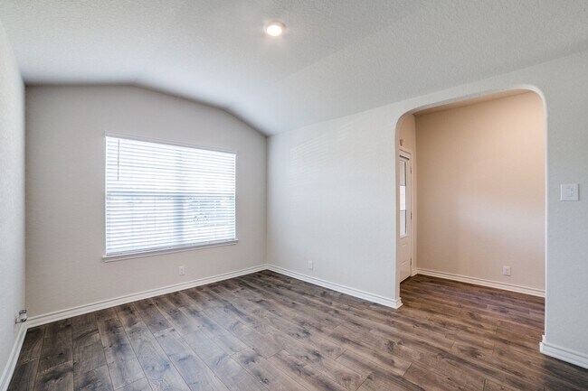 Photo - 3 Bedroom and 2 Bathroom home located in Redbird Ranch subdivision