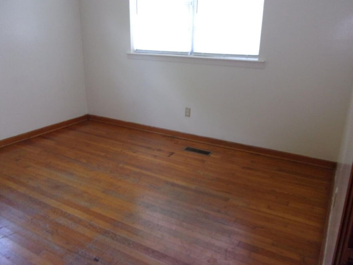 Photo - 116 Marks Cir