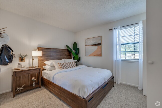 2BR, 2BA- 1000SF