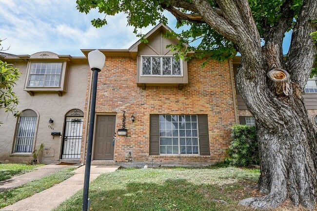 Building Photo - 7358 Crownwest St Unit 7358 Rental