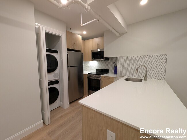 20 Joy St Unidad B