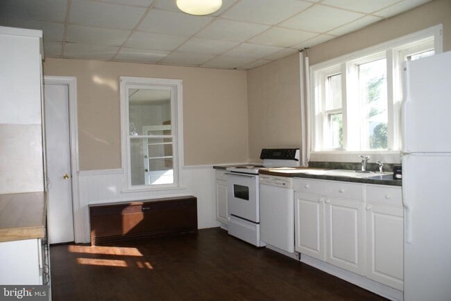 Photo - 2419 Apple Way