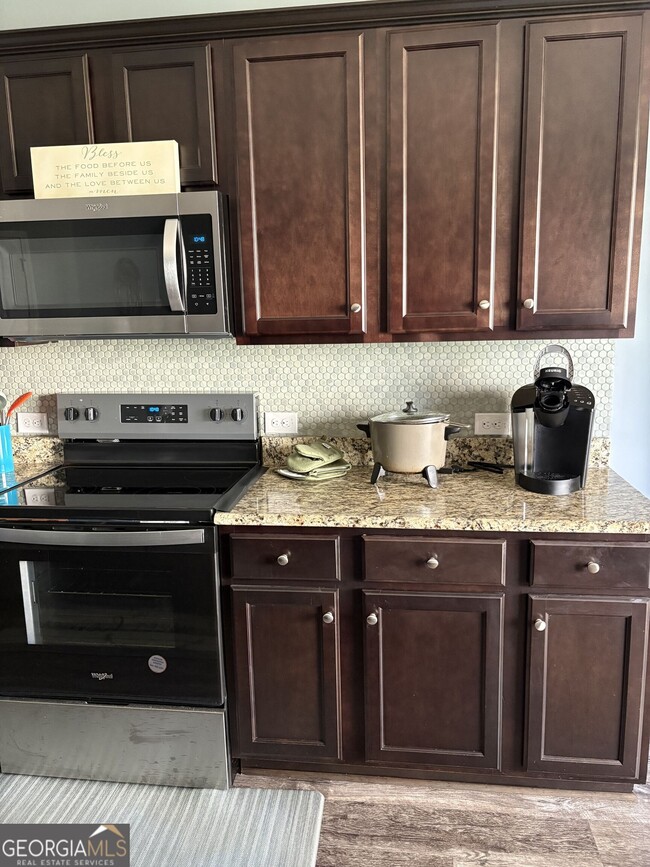 Photo - 298 Hamilton Pointe Dr