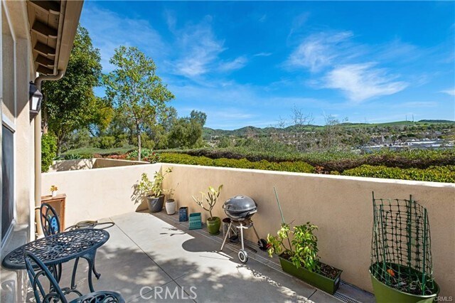 Photo - 30 Notchbrook Ln