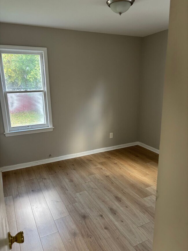 Photo - Maple Heights Single Home