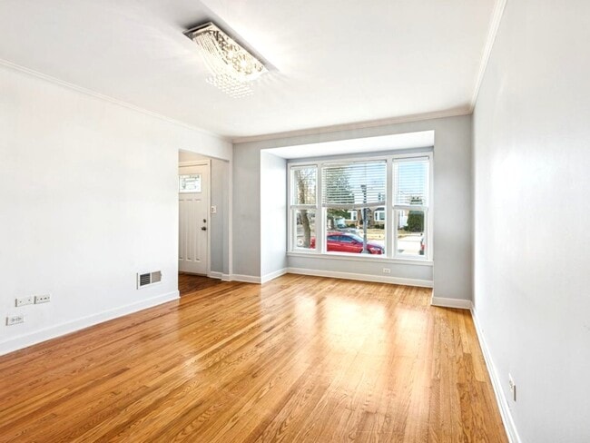 Photo - 4509 N Narragansett Ave