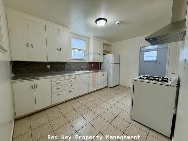 Photo - Utah Ave Triplex #2
