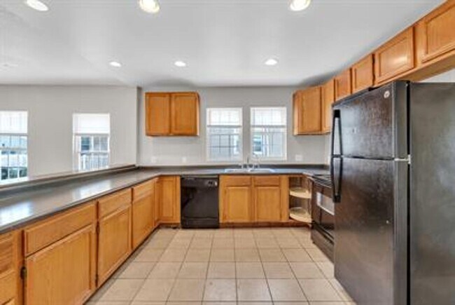 Photo - 1009 Elkin St
