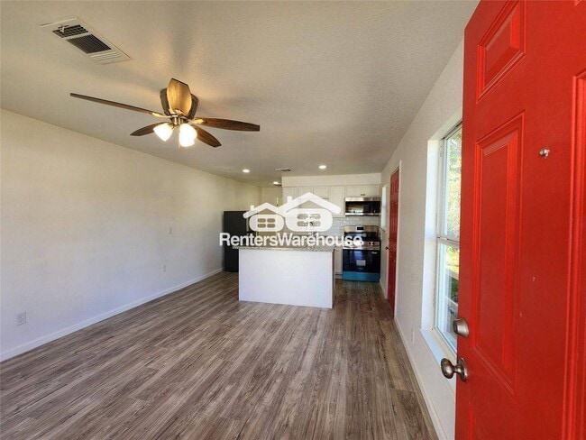 Photo - 2706 Berry St