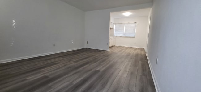 Building Photo - 631 NE 72nd Terrace