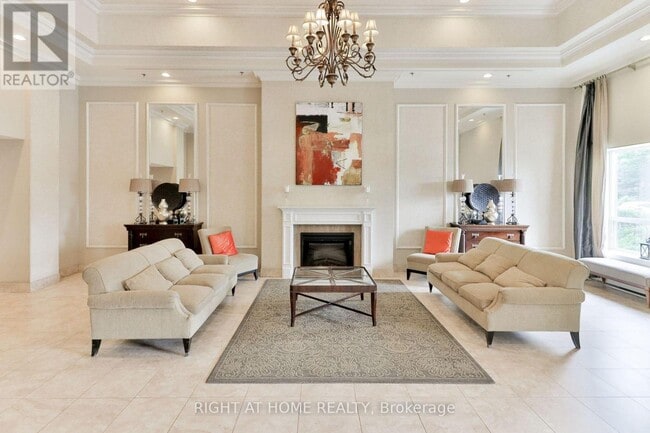8 Maison Parc Ct Unit 305