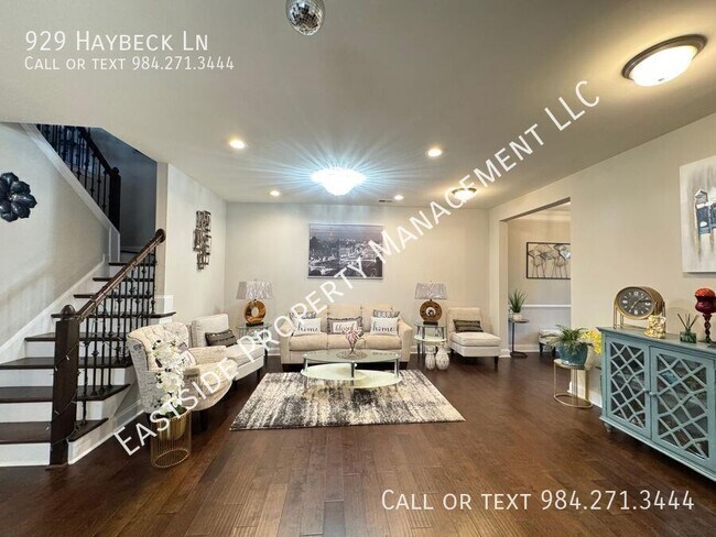 Photo - 929 Haybeck Ln