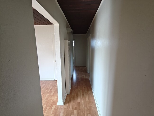 Photo - 263 Elmwood Ln