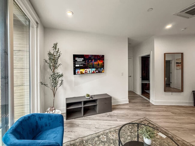 Photo - 1214 N American St Unit ID1075578P