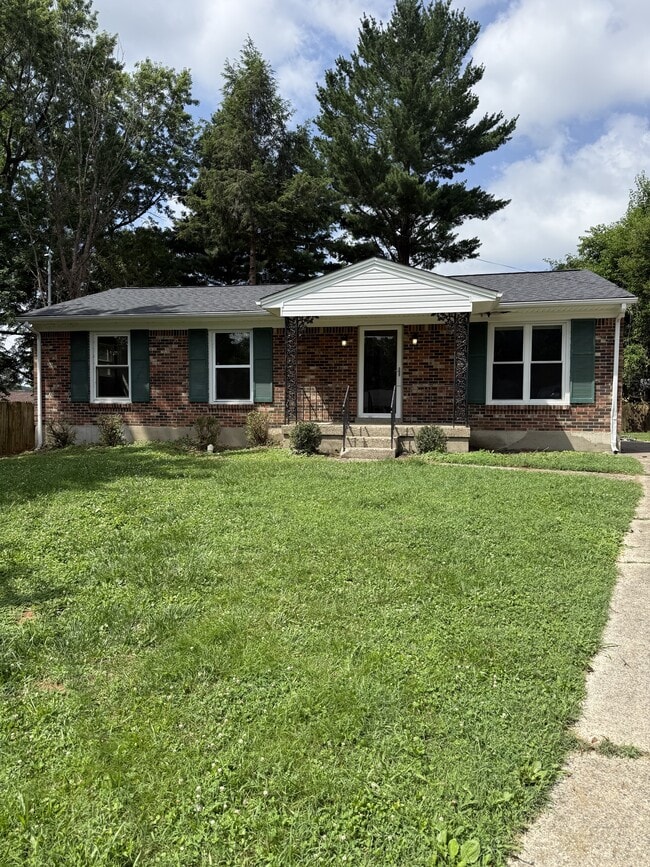 7604 Carmil Ct