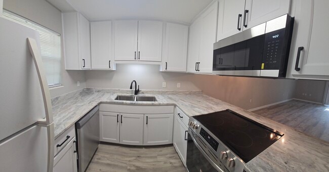 Photo - 17 7th St