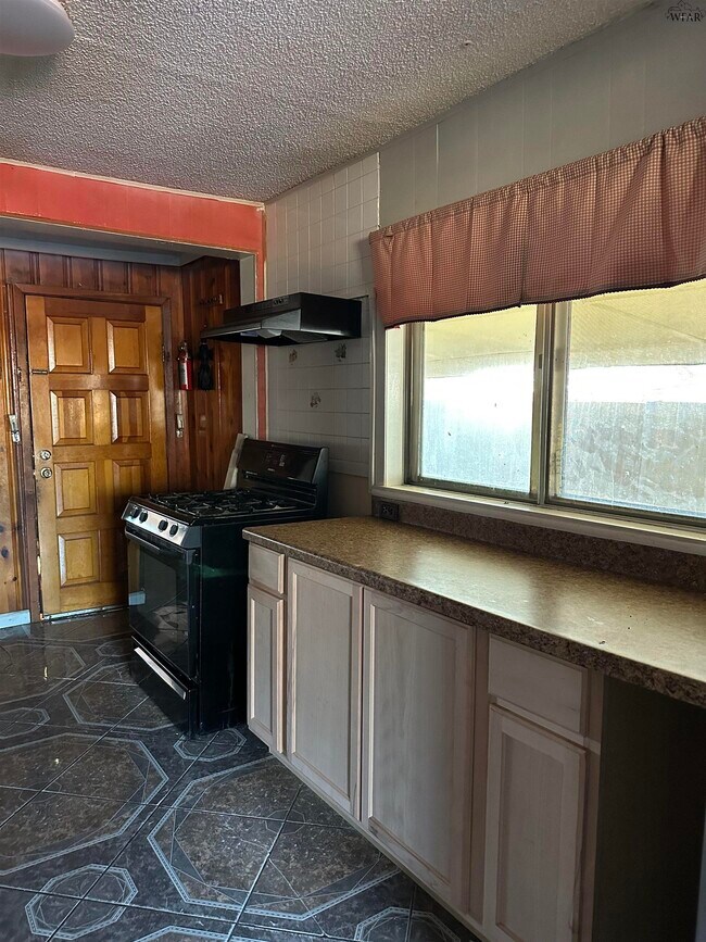 Photo - 1633 Orchard Ave