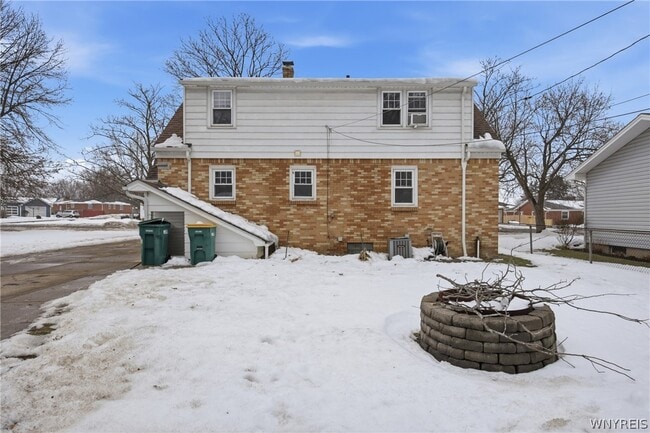 Photo - 3667 Fuller Ave