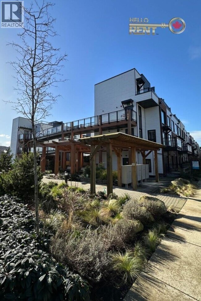 Photo - 555 E 2nd St